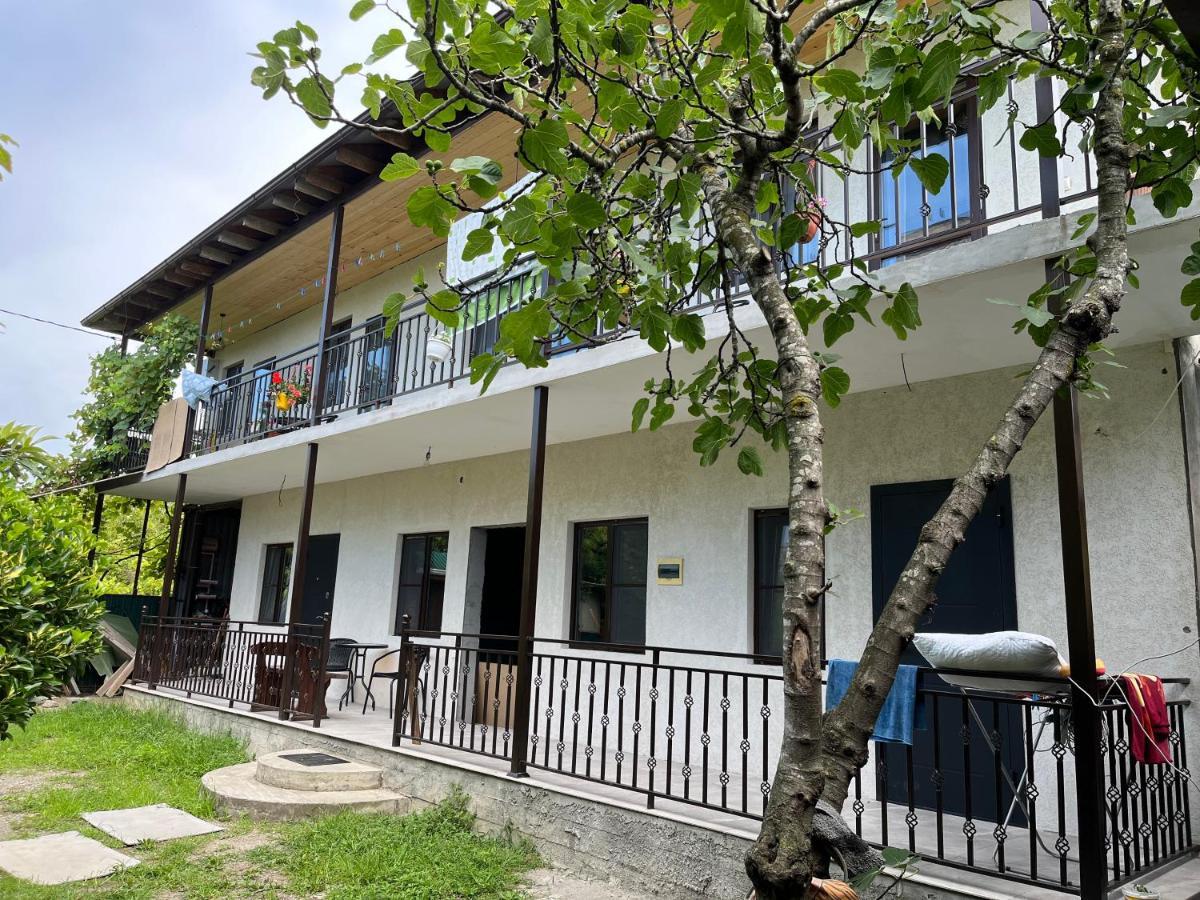 Леон Hotel Gagra Buitenkant foto